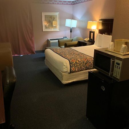 Lincoln Inn Express Hotel And Suites Oklahoma City Ngoại thất bức ảnh