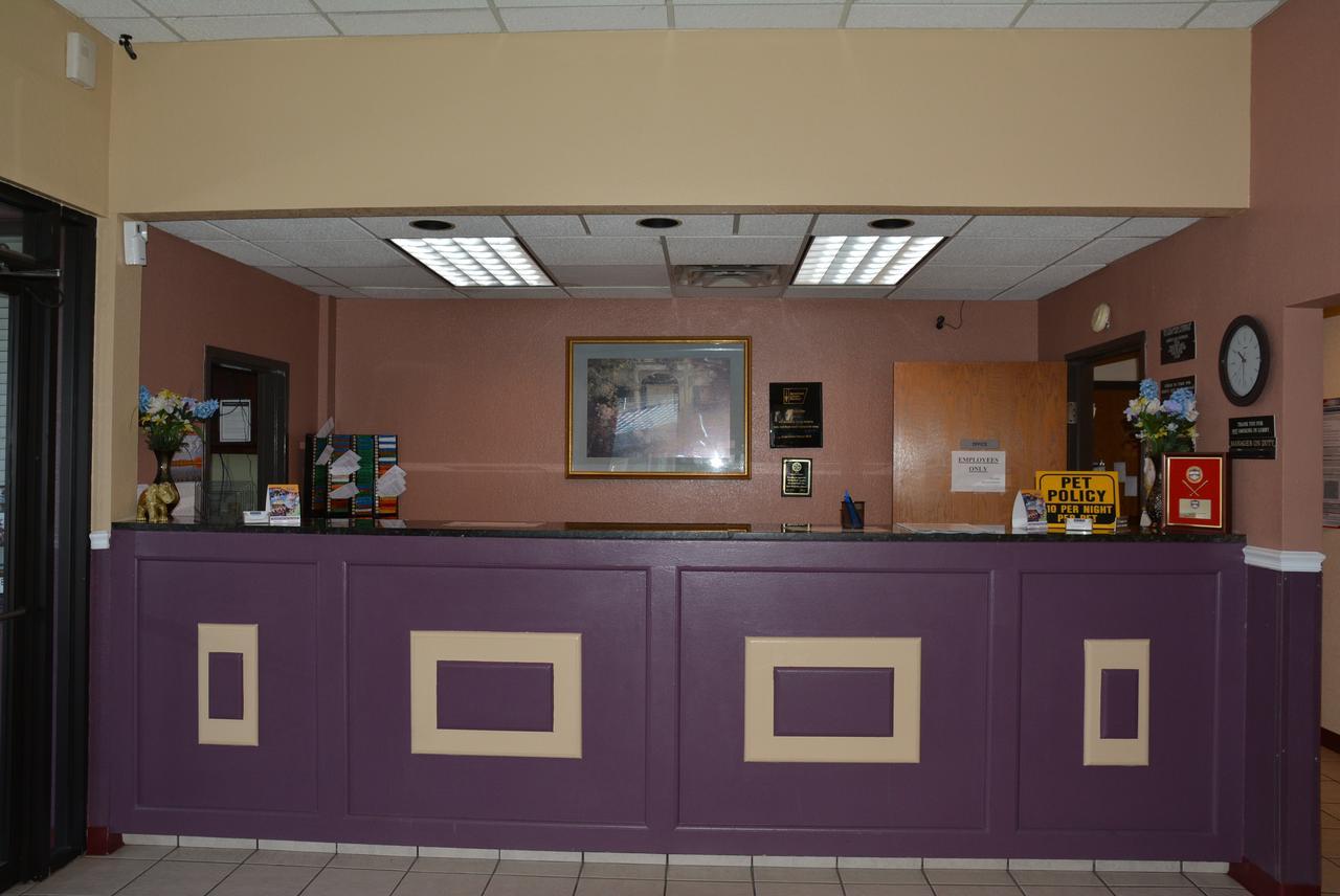 Lincoln Inn Express Hotel And Suites Oklahoma City Ngoại thất bức ảnh